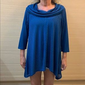 Navy blue 3/4 sleeve blouse